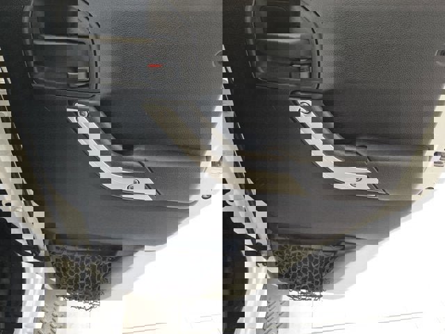 Used 2012 Jeep Wrangler Unlimited Sahara w/ Max Tow Pkg image 6