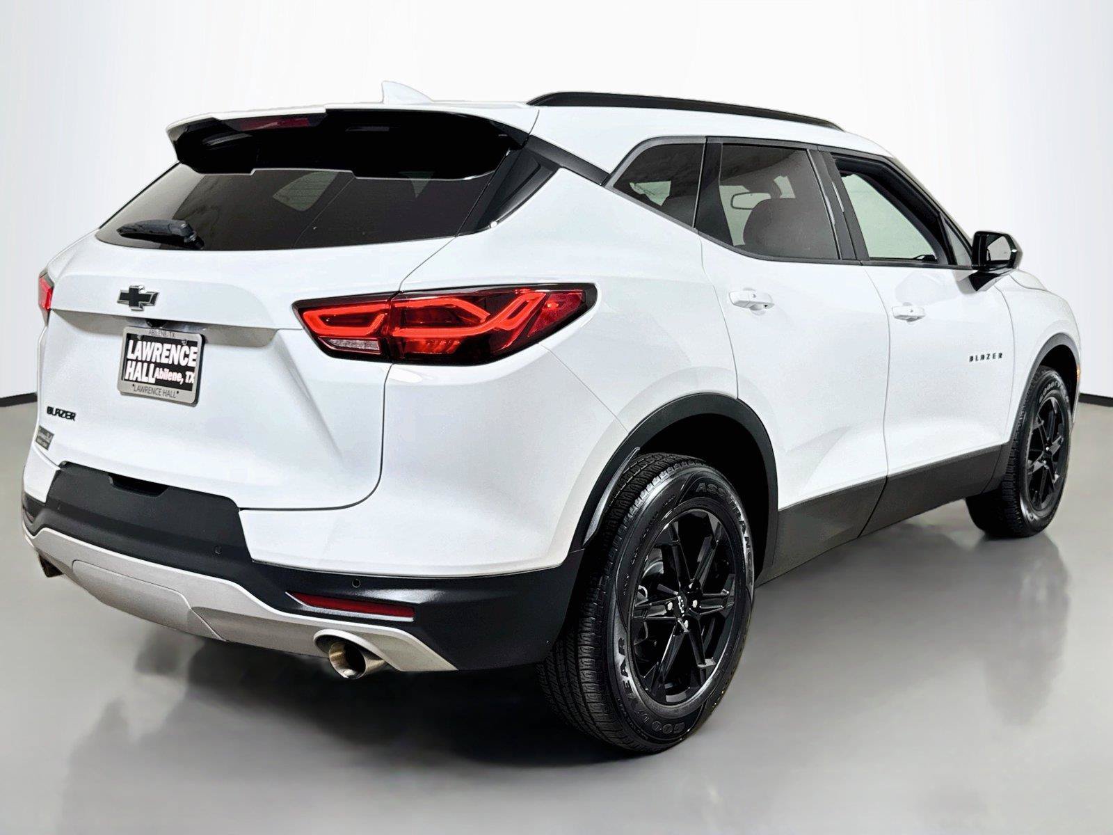 Certified 2024 Chevrolet Blazer LT w/ Convenience Package FWD image 4