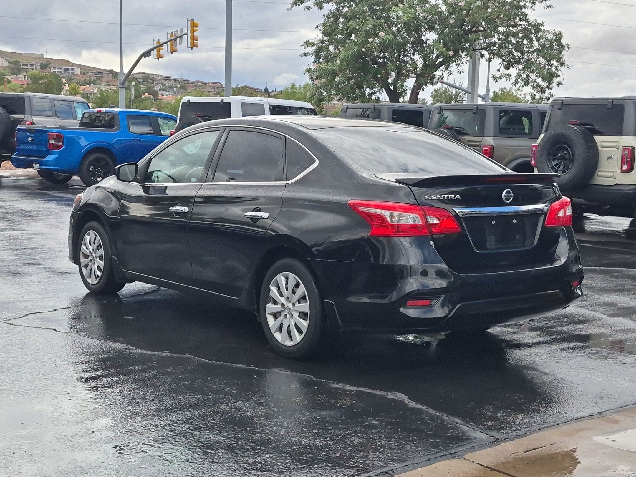 Used 2019 Nissan Sentra S FWD image 6