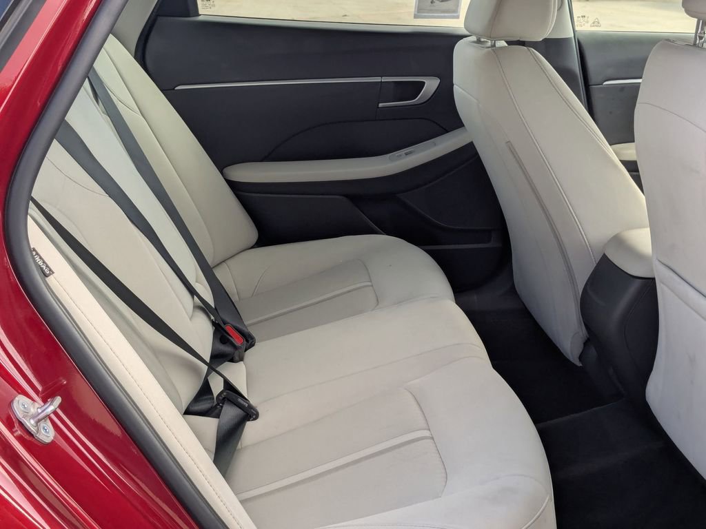 Used 2025 Hyundai Sonata SEL FWD image 28