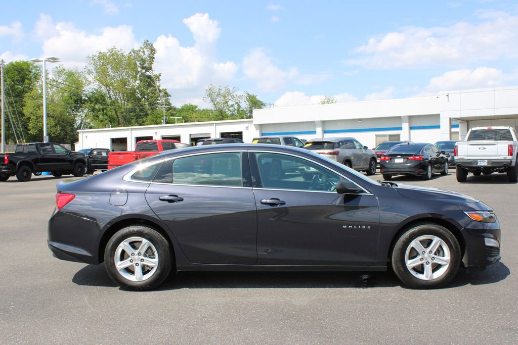 Used 2023 Chevrolet Malibu LS FWD image 11