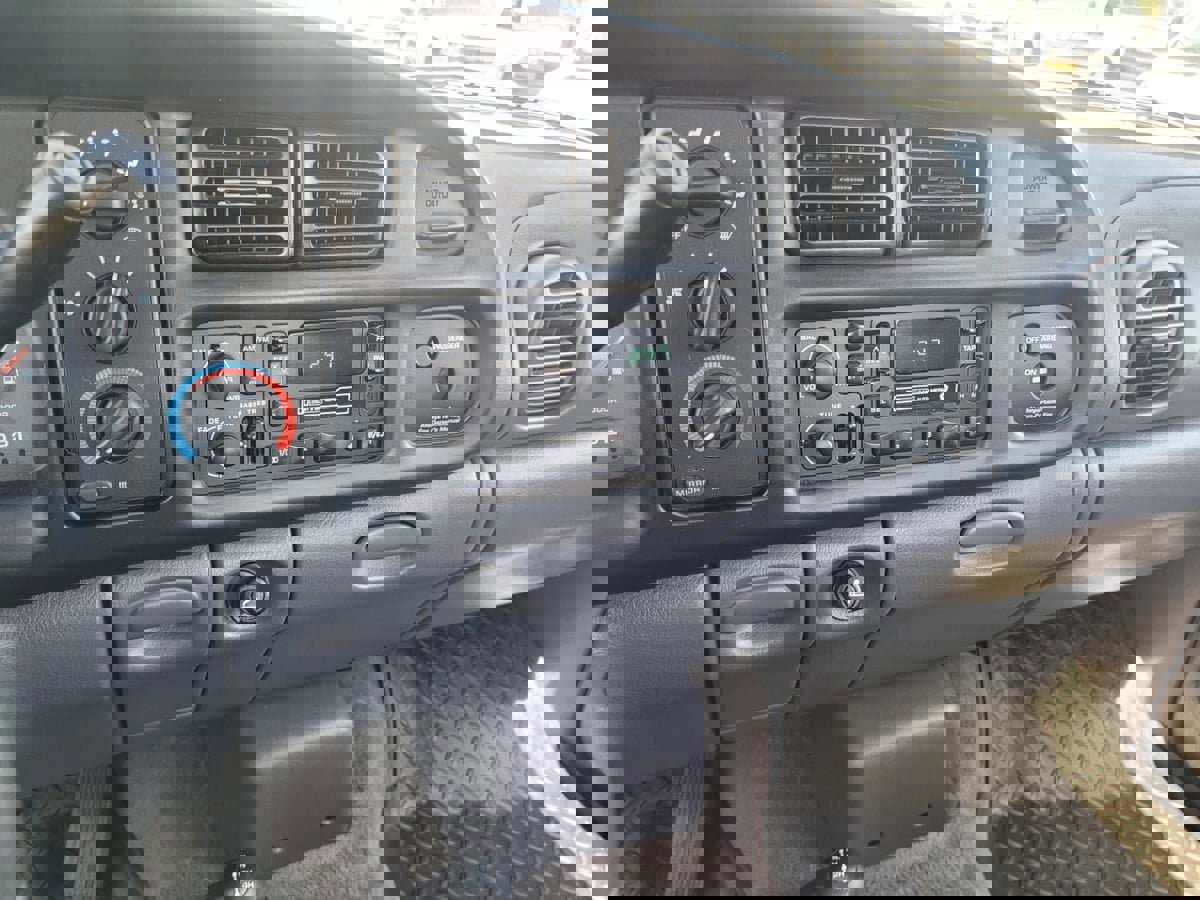 Used 1998 Dodge Ram 2500 Truck 4x4 Quad Cab image 19