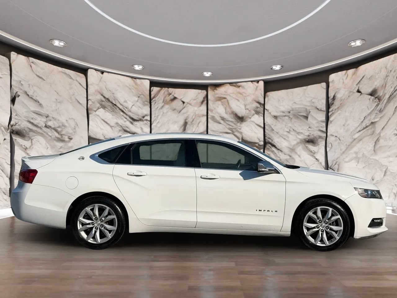 Used 2018 Chevrolet Impala LT w/ Sunroof and Spoiler Package FWD image 4