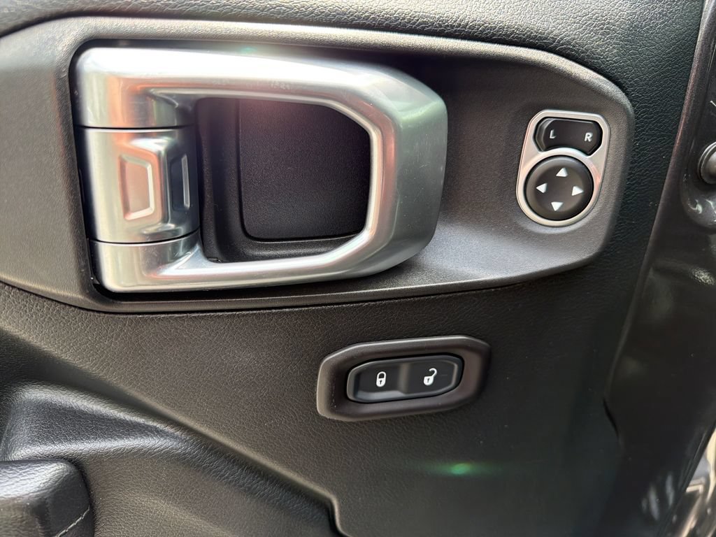 Used 2020 Jeep Wrangler Unlimited Sport S AWD/4WD image 16