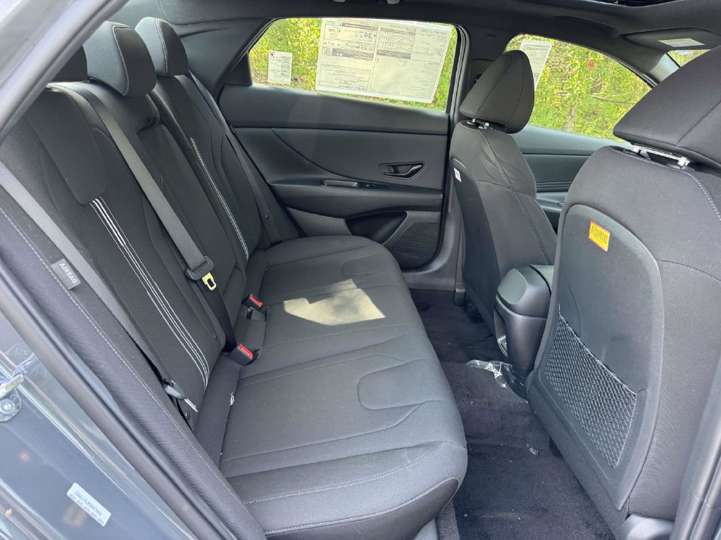 New 2026 Hyundai Elantra SEL Sport Premium FWD image 10