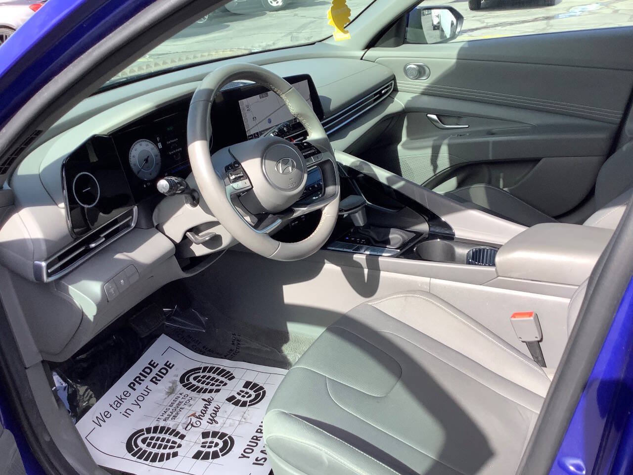 Used 2025 Hyundai Elantra SEL FWD image 25