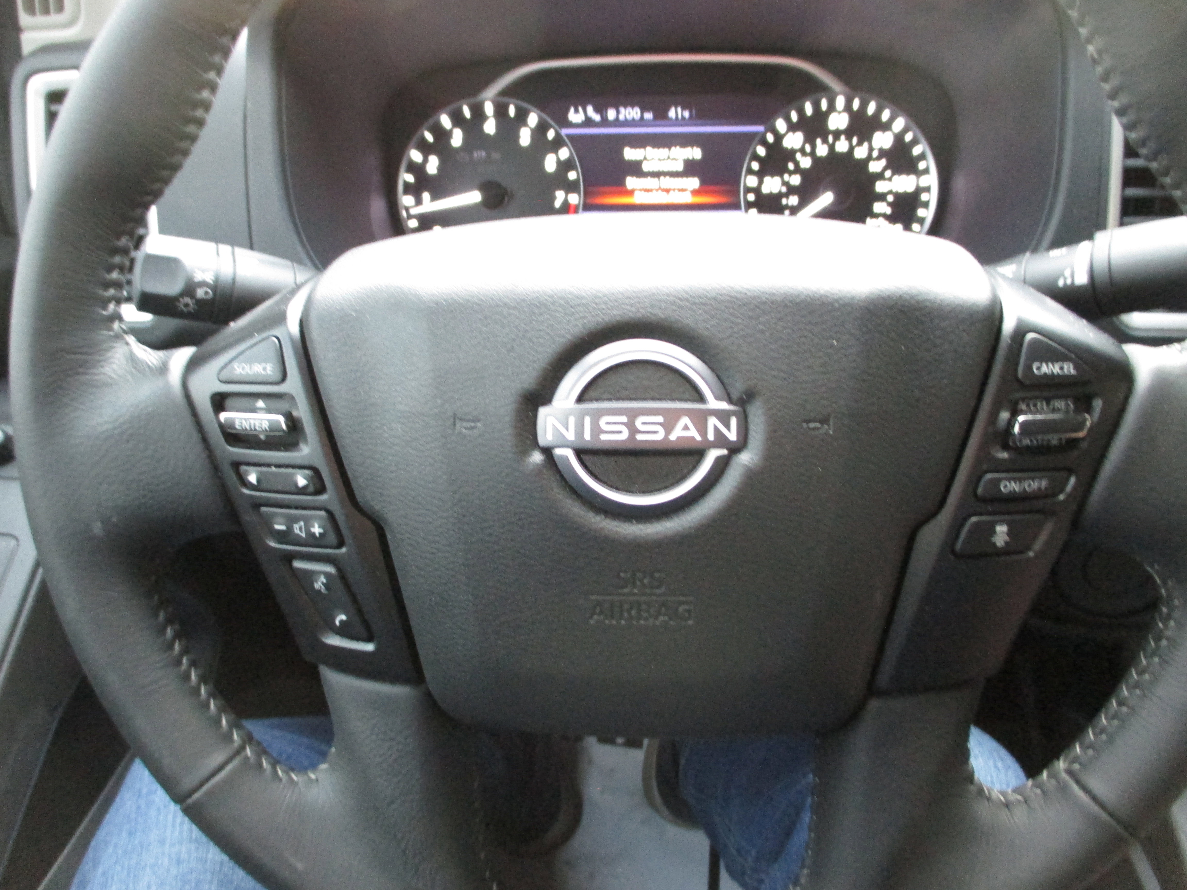 Used 2022 Nissan Frontier SV w/ Technology Package image 18