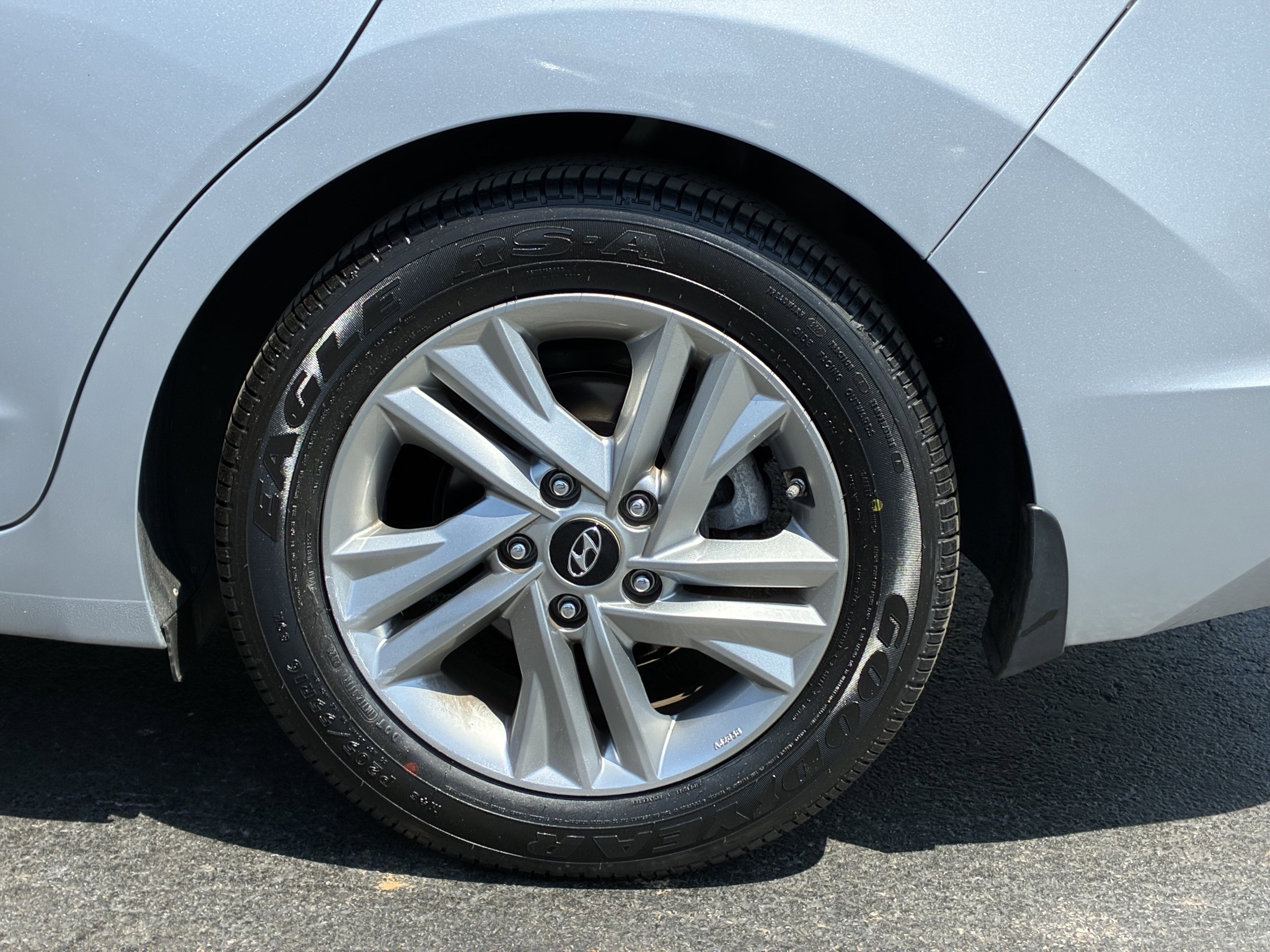Used 2020 Hyundai Elantra Value Edition FWD image 12