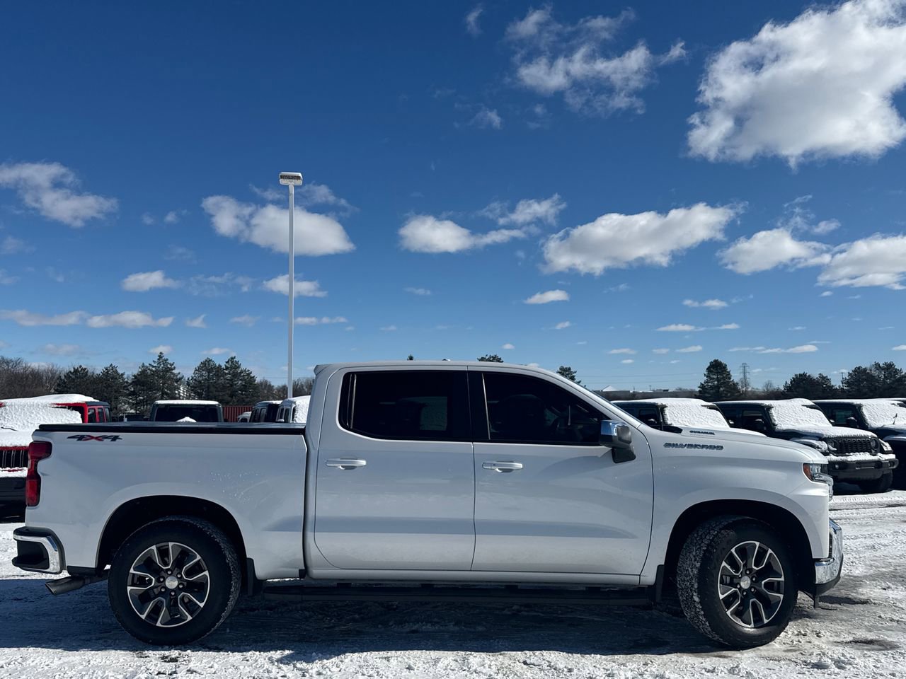 Used 2020 Chevrolet Silverado 1500 LT w/ All-Star Edition image 2