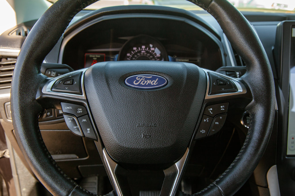 Used 2022 Ford Edge SEL w/ Sport Appearance Package AWD/4WD image 16