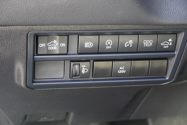 Used 2026 Toyota Tundra Limited w/ Power Package AWD/4WD image 22