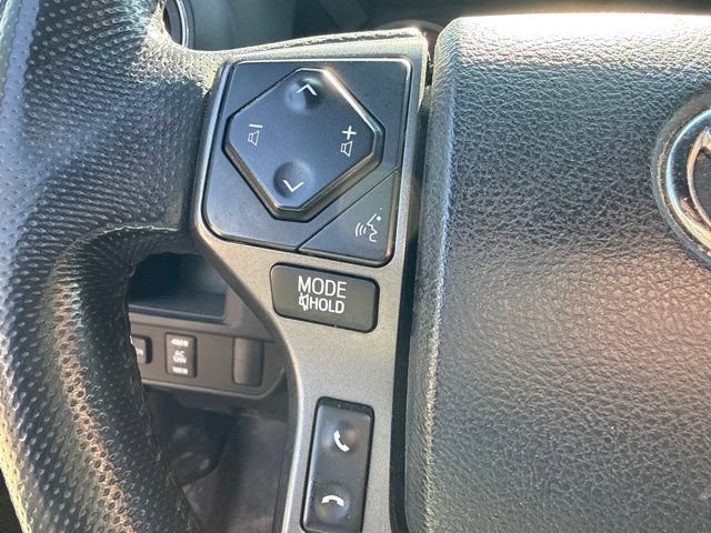 Used 2016 Toyota Tacoma TRD Off-Road AWD/4WD image 24