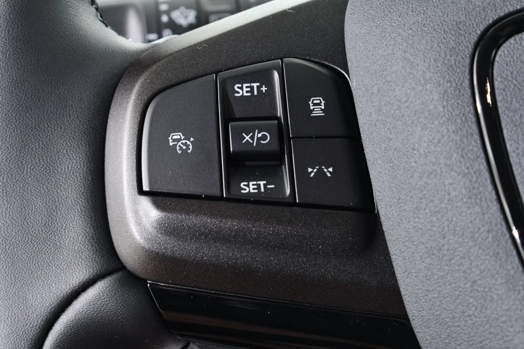 Used 2025 Ford Mustang Mach-E Premium AWD/4WD image 32
