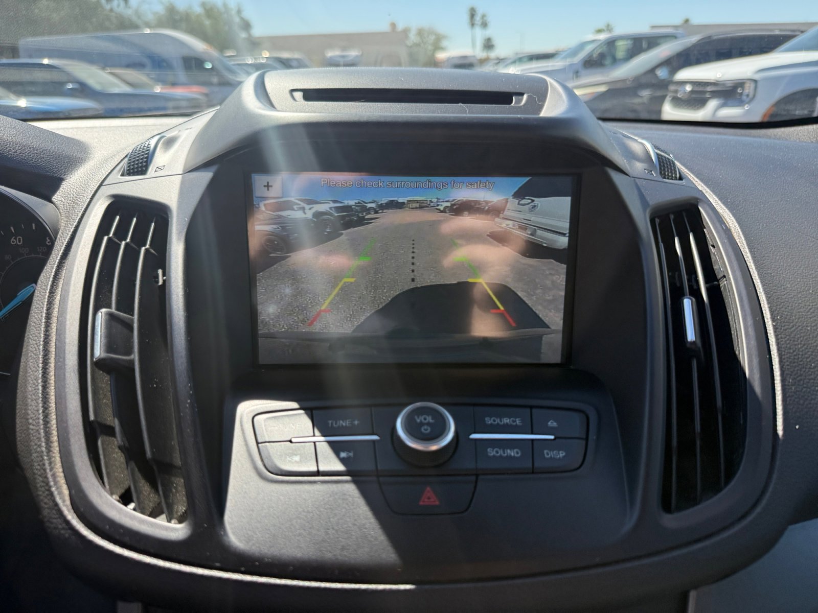 Used 2018 Ford Escape SE w/ SE Sync 3 Package image 24