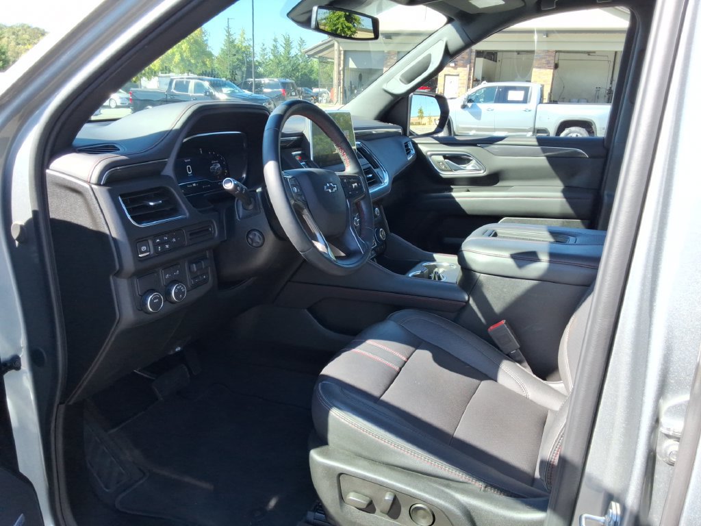 Certified 2024 Chevrolet Suburban RST w/ Luxury Package RWD image 23