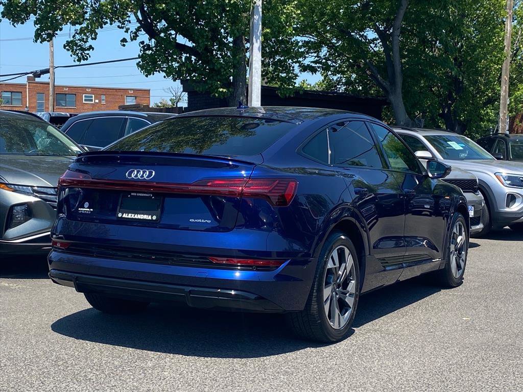 Used 2022 Audi e-tron Premium w/ Convenience Plus Package AWD/4WD image 3