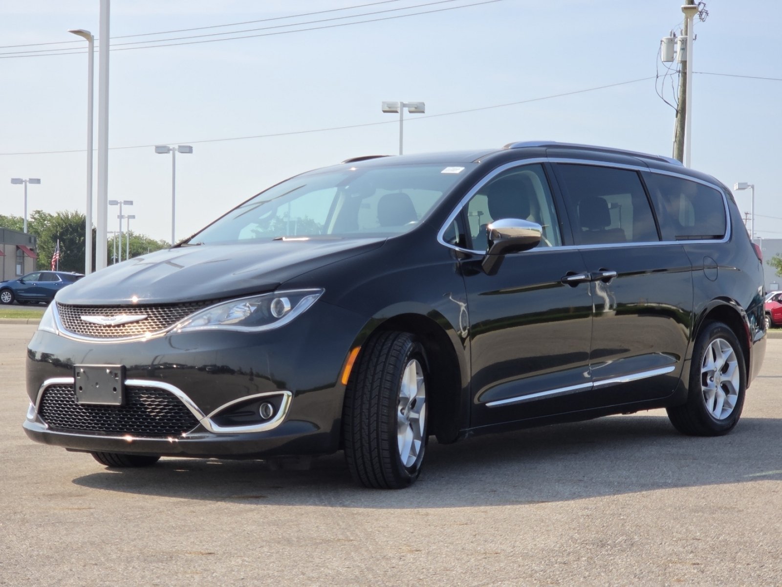 Used 2020 Chrysler Pacifica Limited FWD image 15