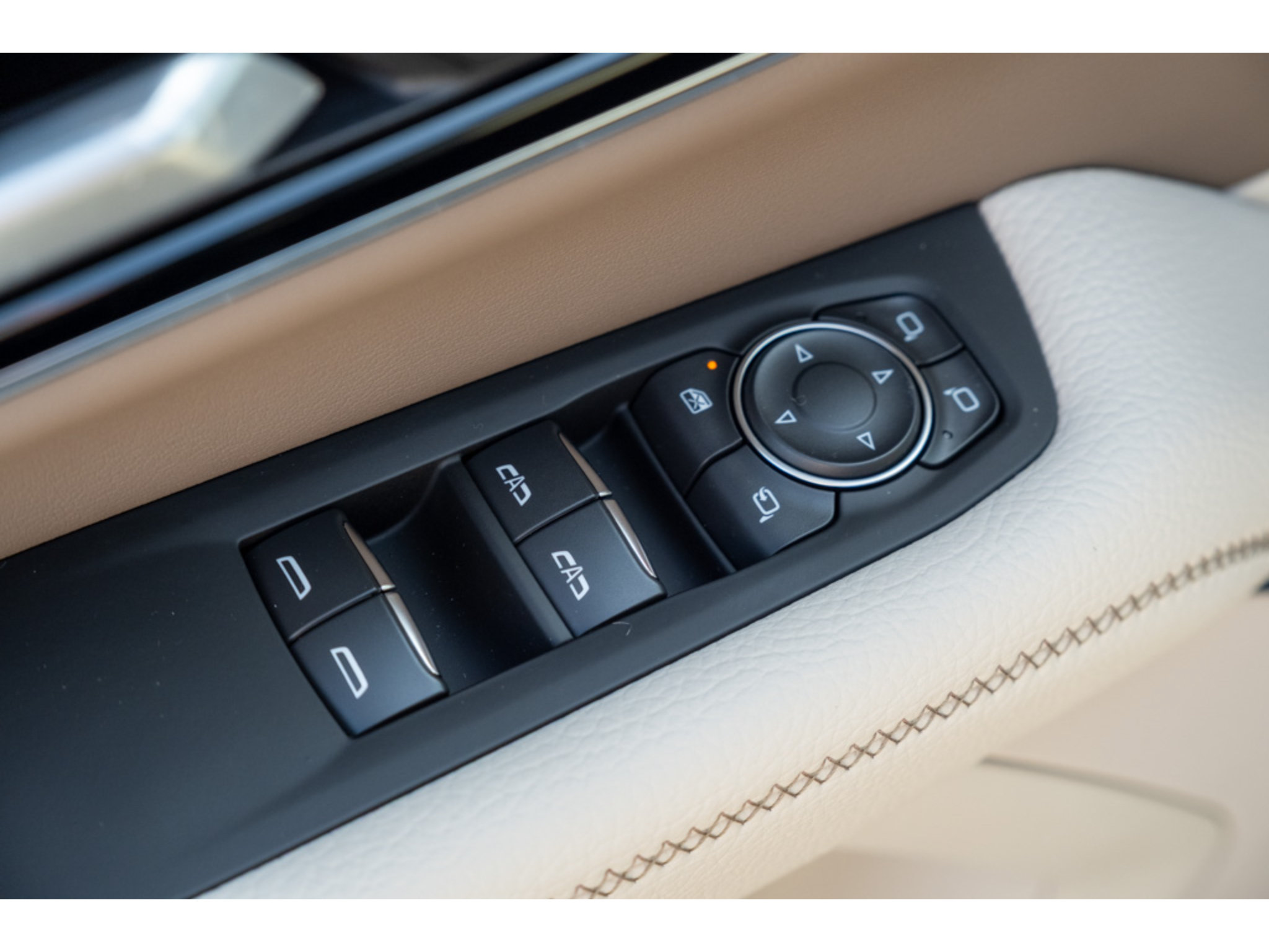 New 2026 GMC Yukon Denali w/ Sun & Power Step Package AWD/4WD image 14