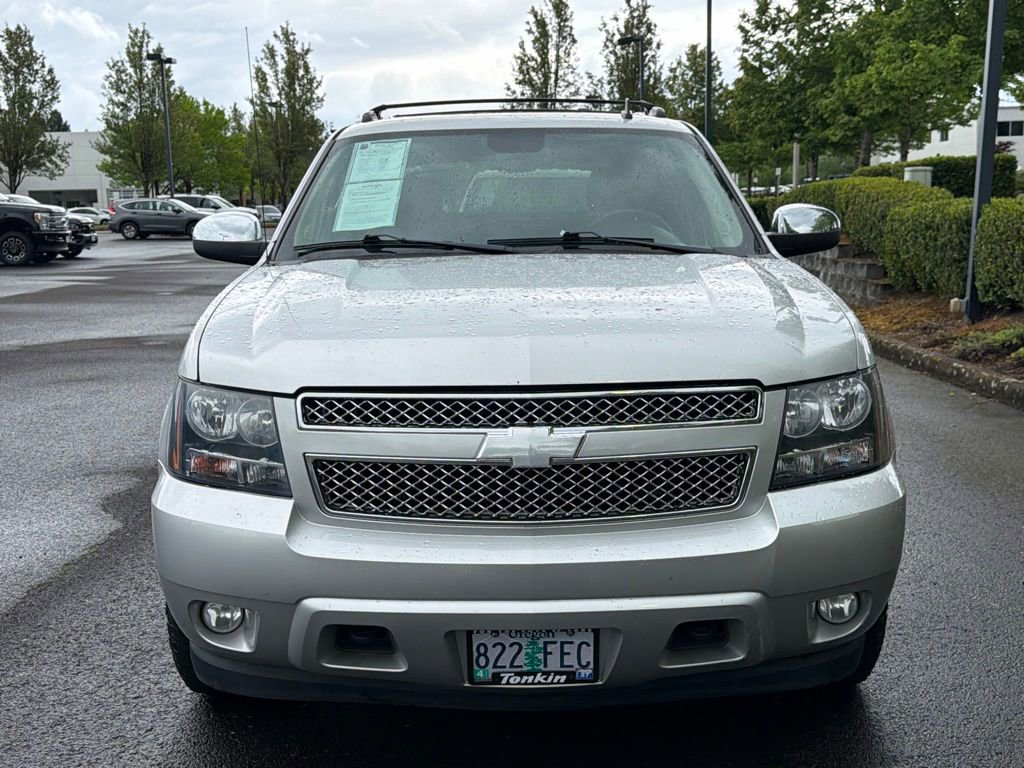 Used 2011 Chevrolet Avalanche LTZ AWD/4WD image 3