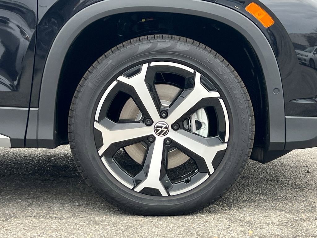 New 2026 Volkswagen Tiguan SE image 8