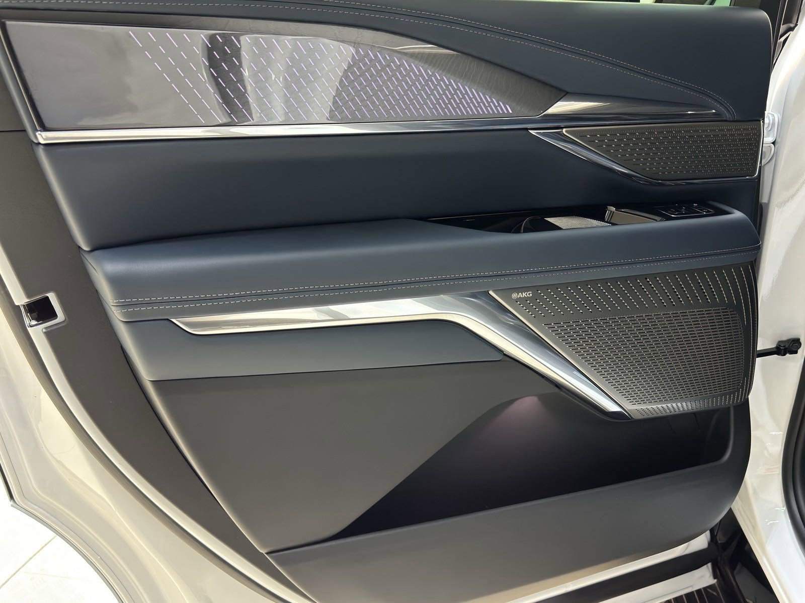 New 2025 Cadillac Escalade IQ Luxury 2 image 47