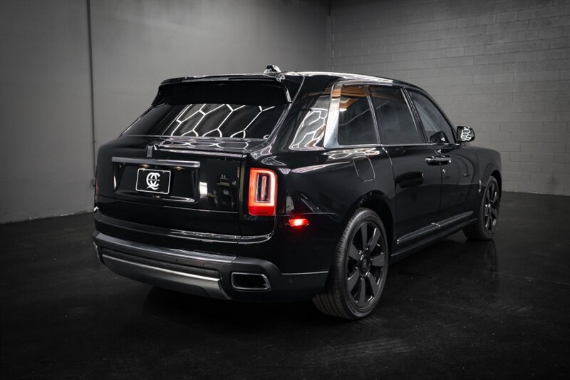 Used 2020 Rolls-Royce Cullinan AWD/4WD image 8