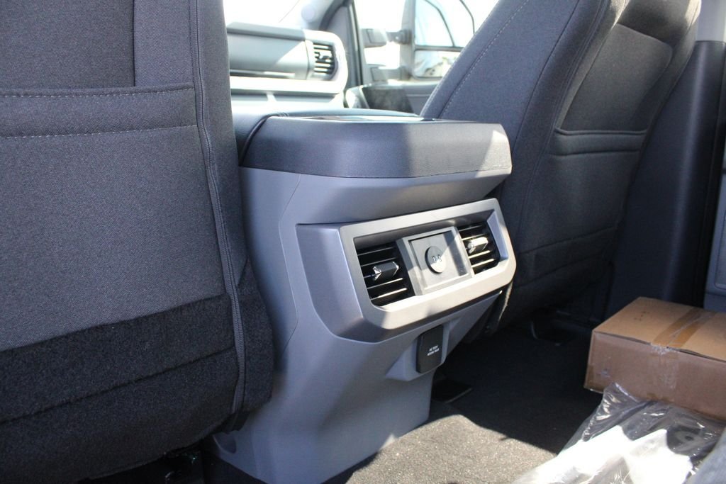 New 2026 Ford F250 XLT w/ XLT Premium Package AWD/4WD image 23
