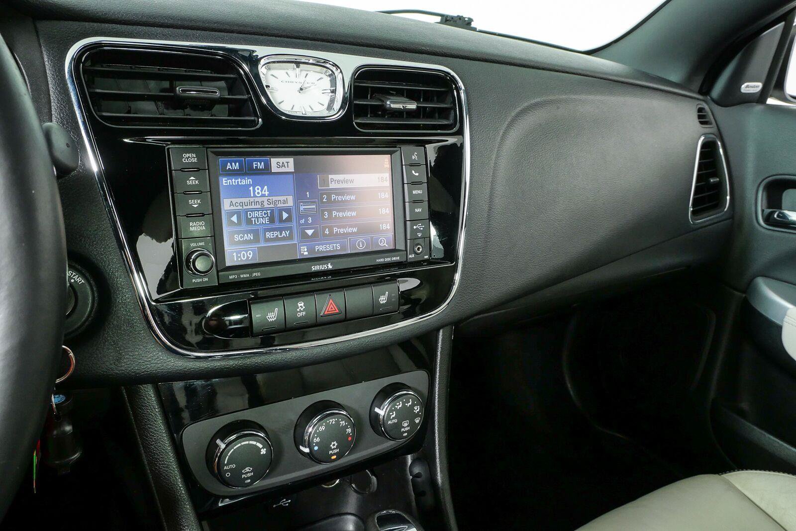 Used 2013 Chrysler 200 Limited FWD image 13