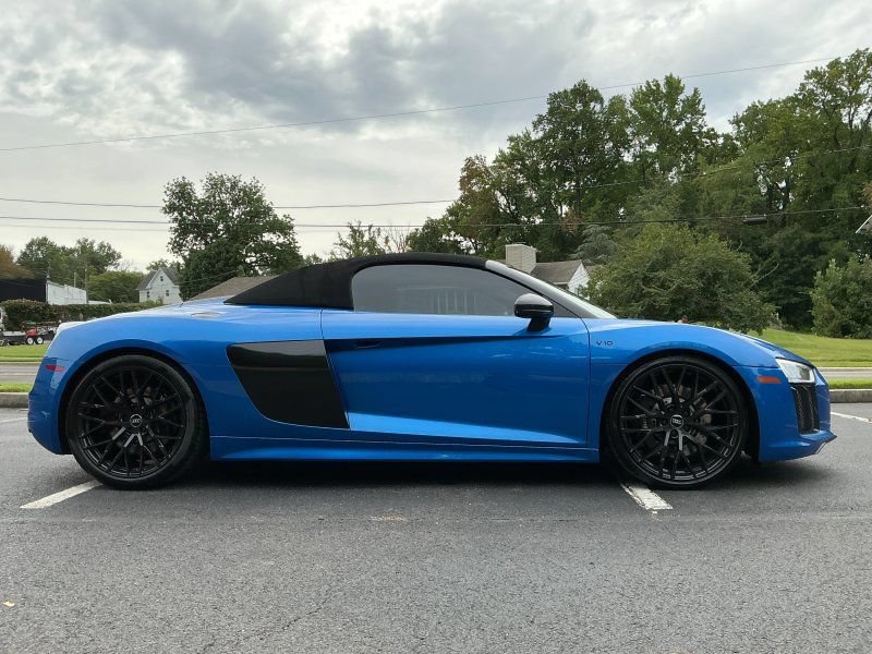Used 2018 Audi R8 V10 AWD/4WD image 4