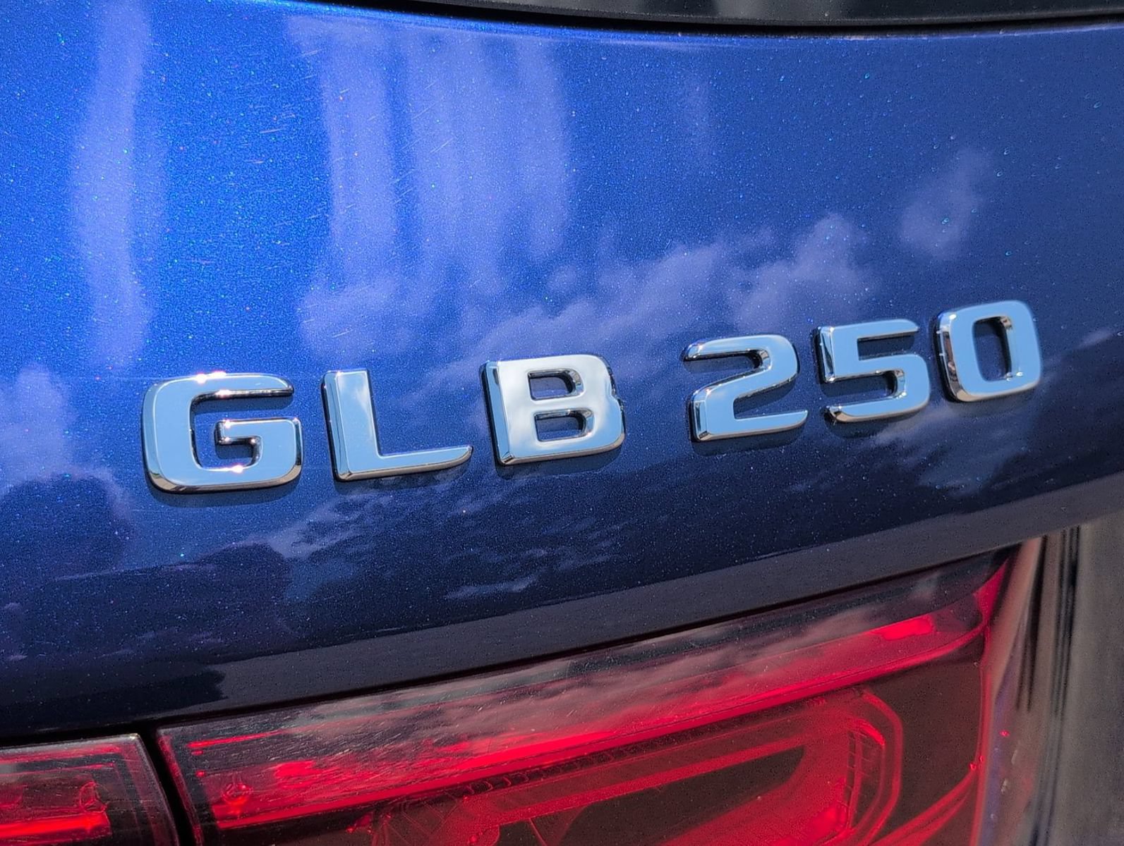 Used 2021 Mercedes-Benz GLB 250 image 6