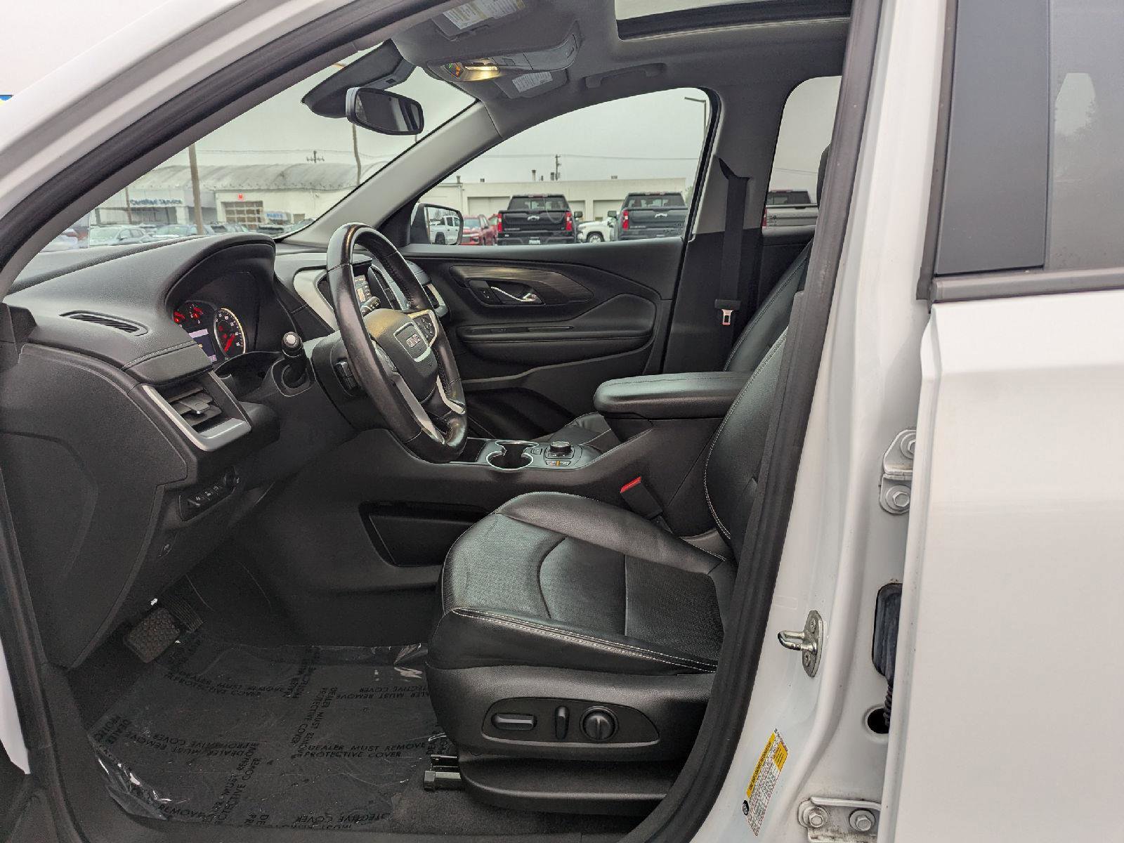 Used 2022 GMC Terrain SLT w/ Infotainment Package II image 27