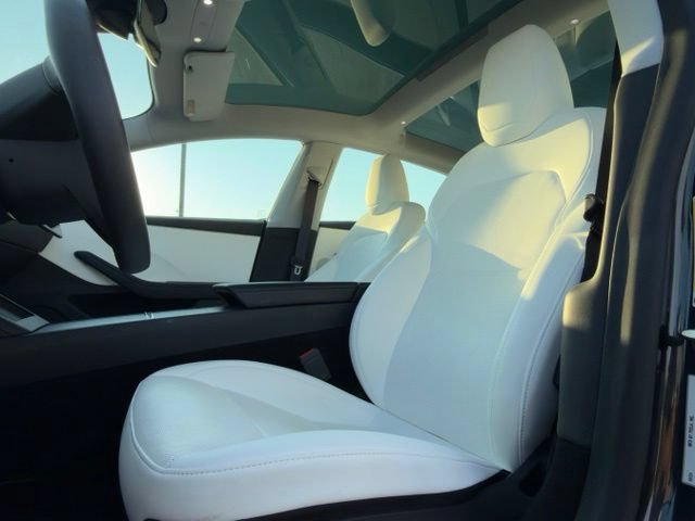 Used 2024 Tesla Model 3 Standard Range RWD image 15