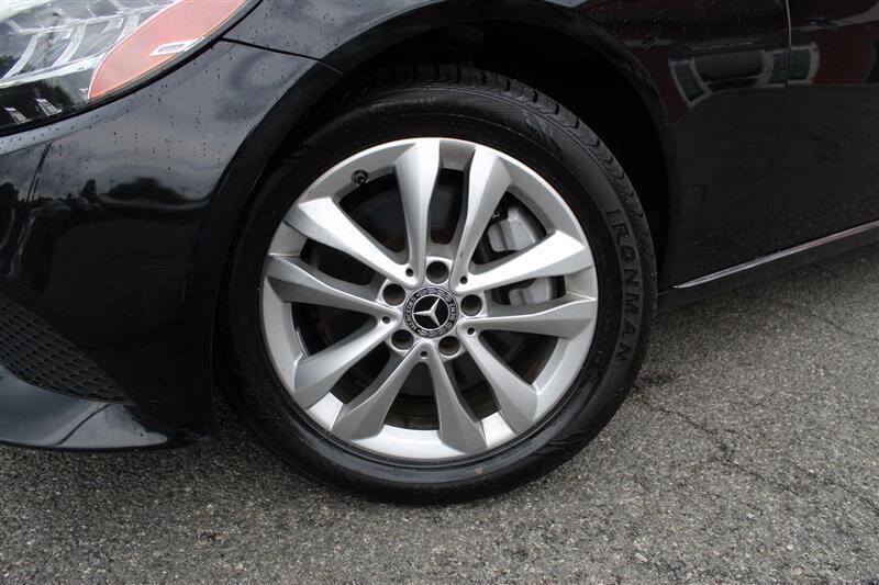 Used 2019 Mercedes-Benz C 300 4MATIC Sedan image 9