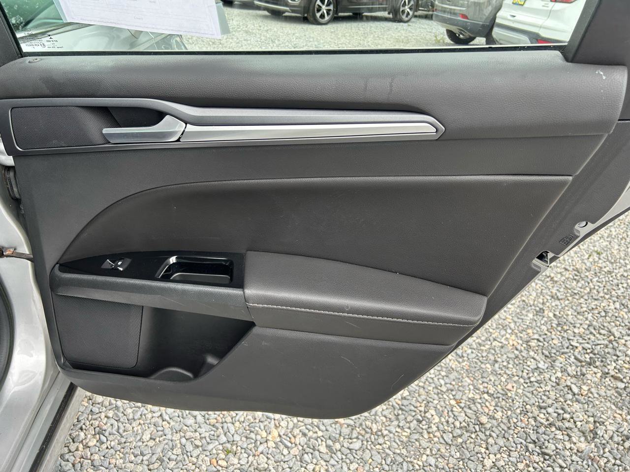 Used 2015 Ford Fusion Energi Titanium w/ Driver Assist Package FWD image 14