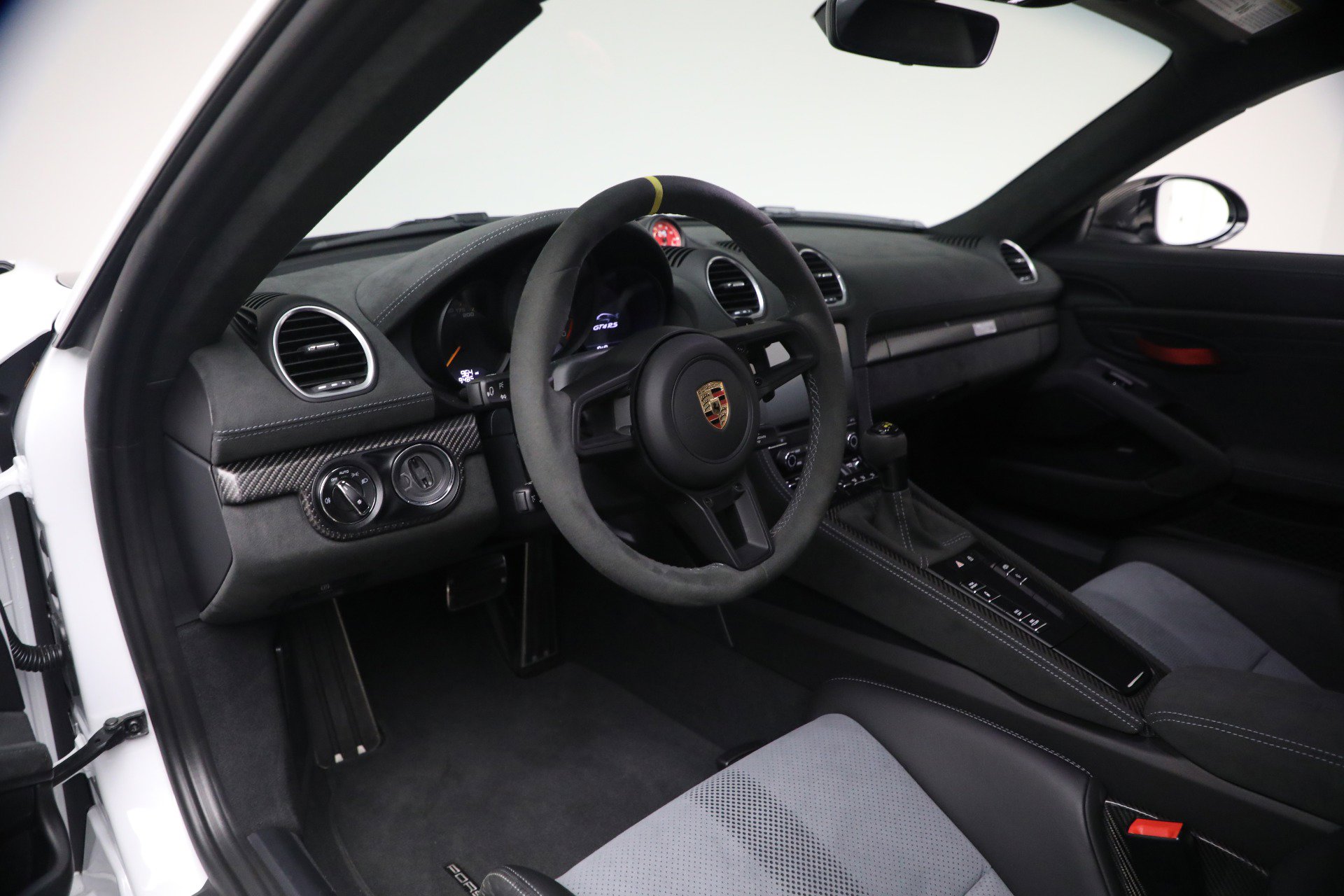 Used 2023 Porsche 718 Cayman GT4 RS RWD image 13