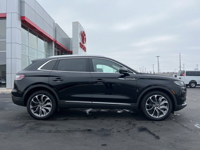 Used 2023 Lincoln Nautilus Reserve image 8