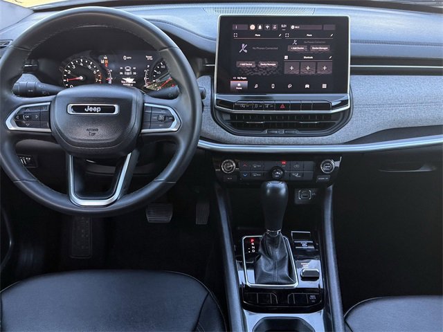 Used 2024 Jeep Compass Latitude image 9