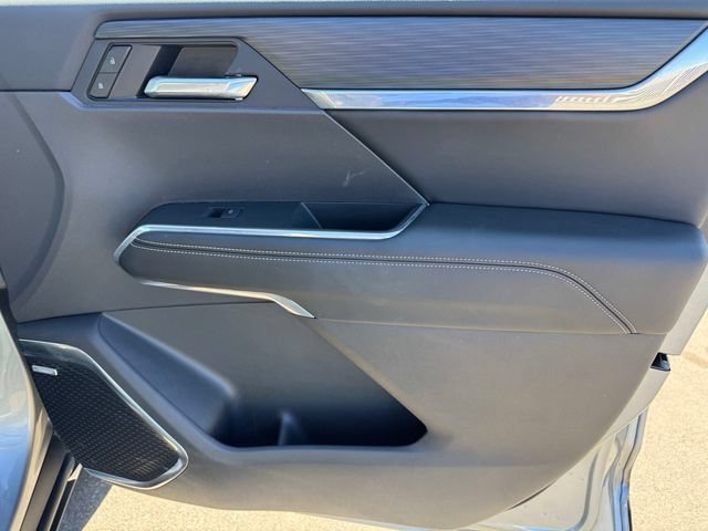 Certified 2025 GMC Acadia Elevation AWD/4WD image 8