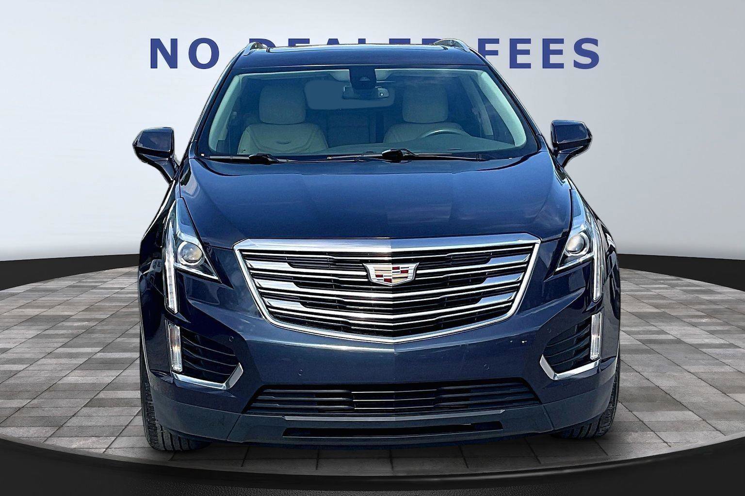 Used 2019 Cadillac XT5 Luxury image 2