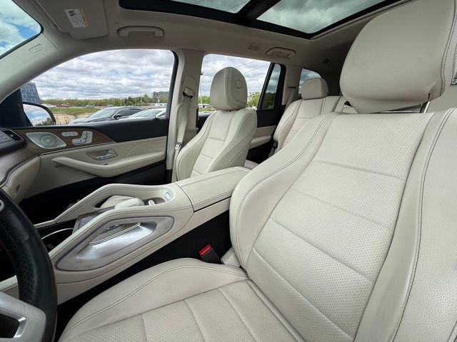 Used 2022 Mercedes-Benz GLS 450 4MATIC image 26