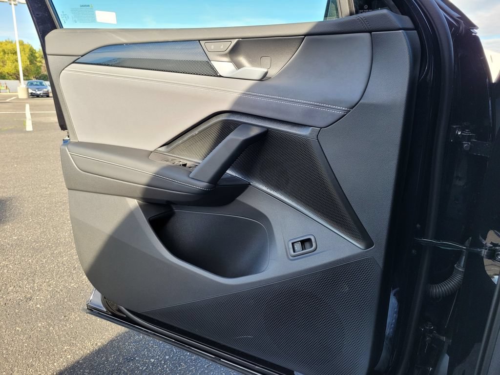 New 2026 Volkswagen Tiguan SE AWD/4WD image 25