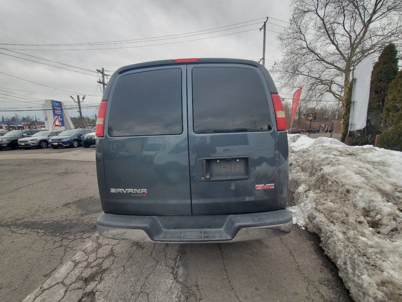 Used 2014 GMC Savana 1500 AWD image 4