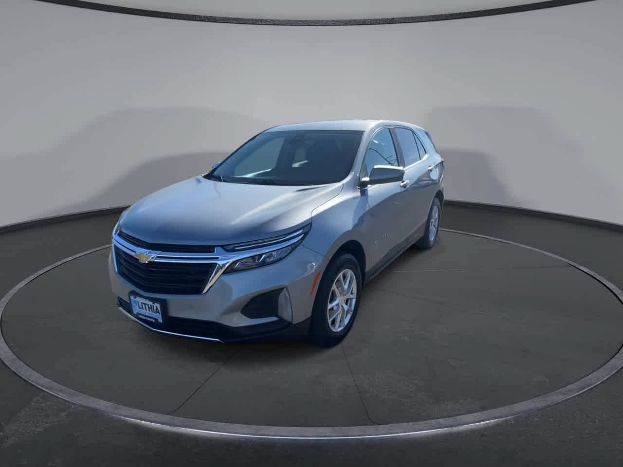 Used 2024 Chevrolet Equinox LT AWD/4WD image 4