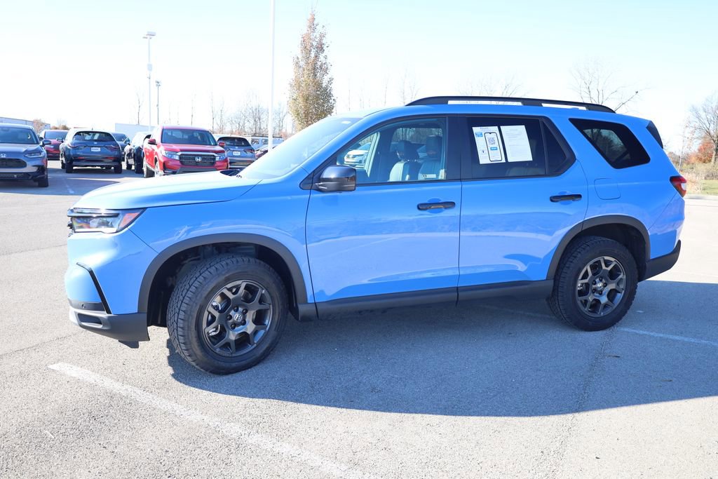 Used 2024 Honda Pilot TrailSport image 9
