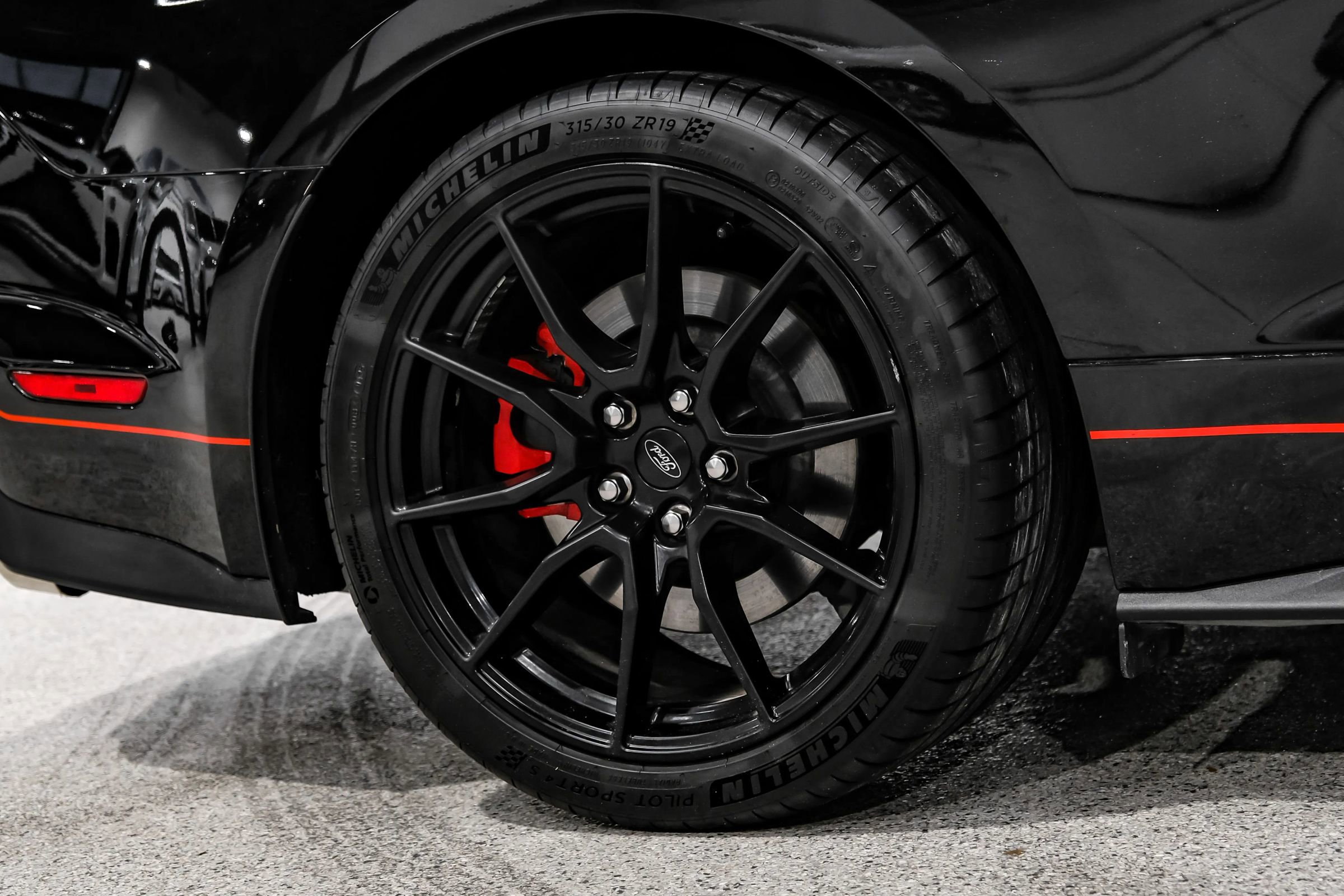 Used 2021 Ford Mustang Mach 1 w/ Mach 1 Handling Package RWD image 57