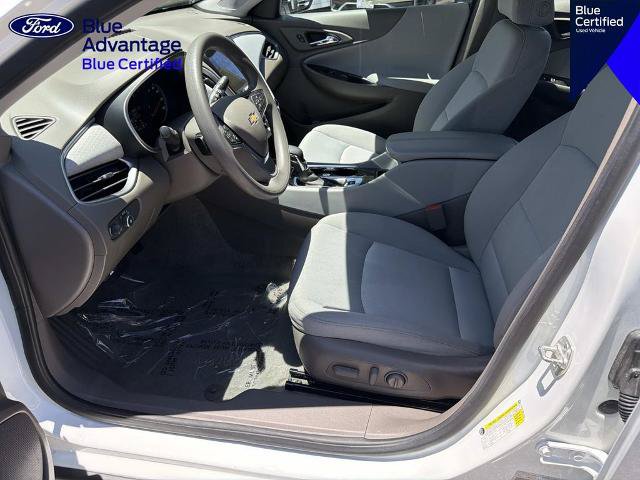 Used 2025 Chevrolet Malibu LT FWD image 16