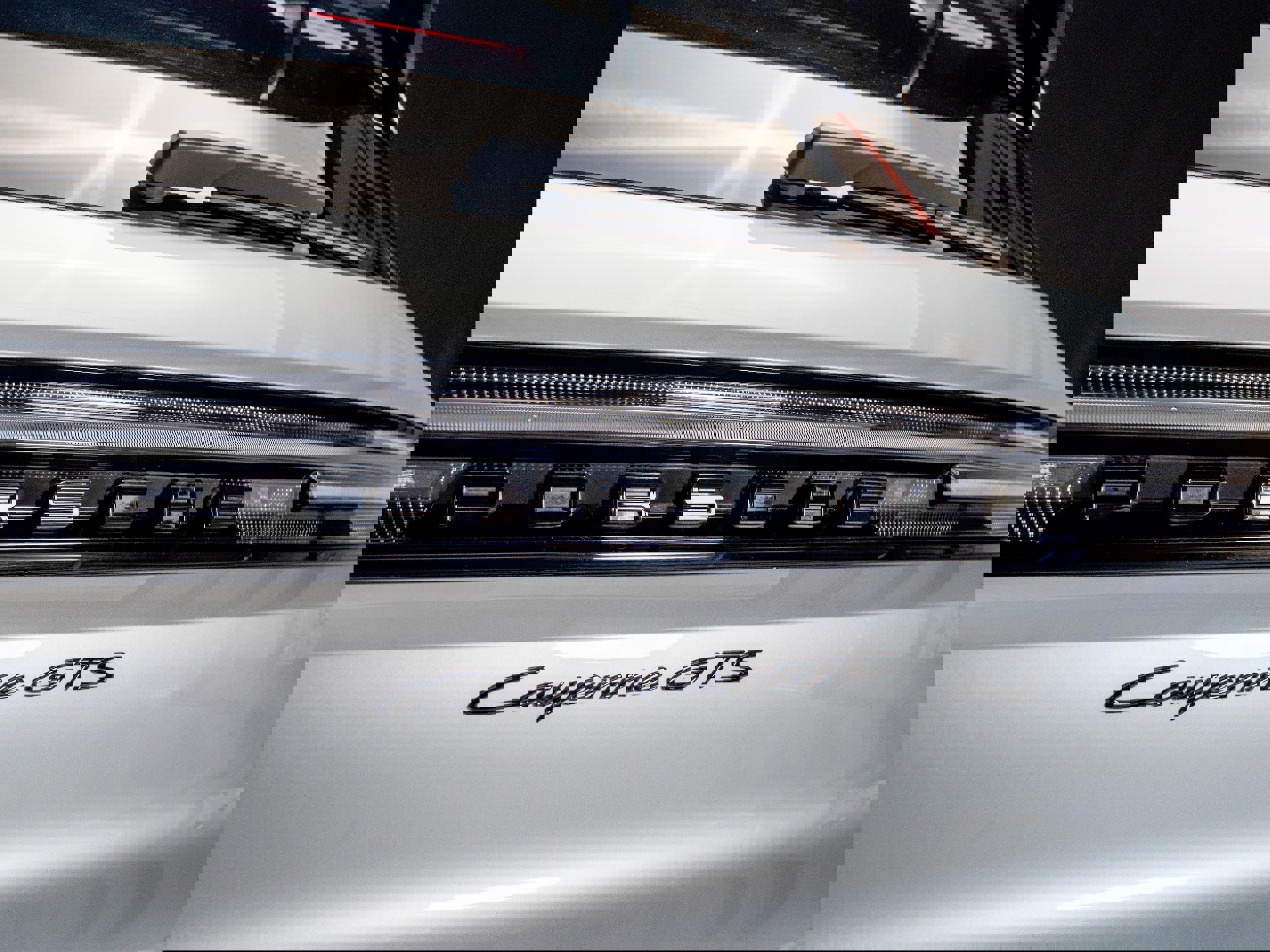 Certified 2025 Porsche Cayenne GTS image 14