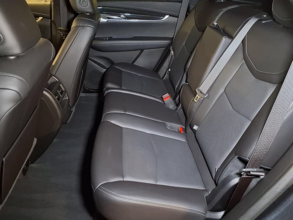 Certified 2023 Cadillac XT5 Premium Luxury FWD image 18
