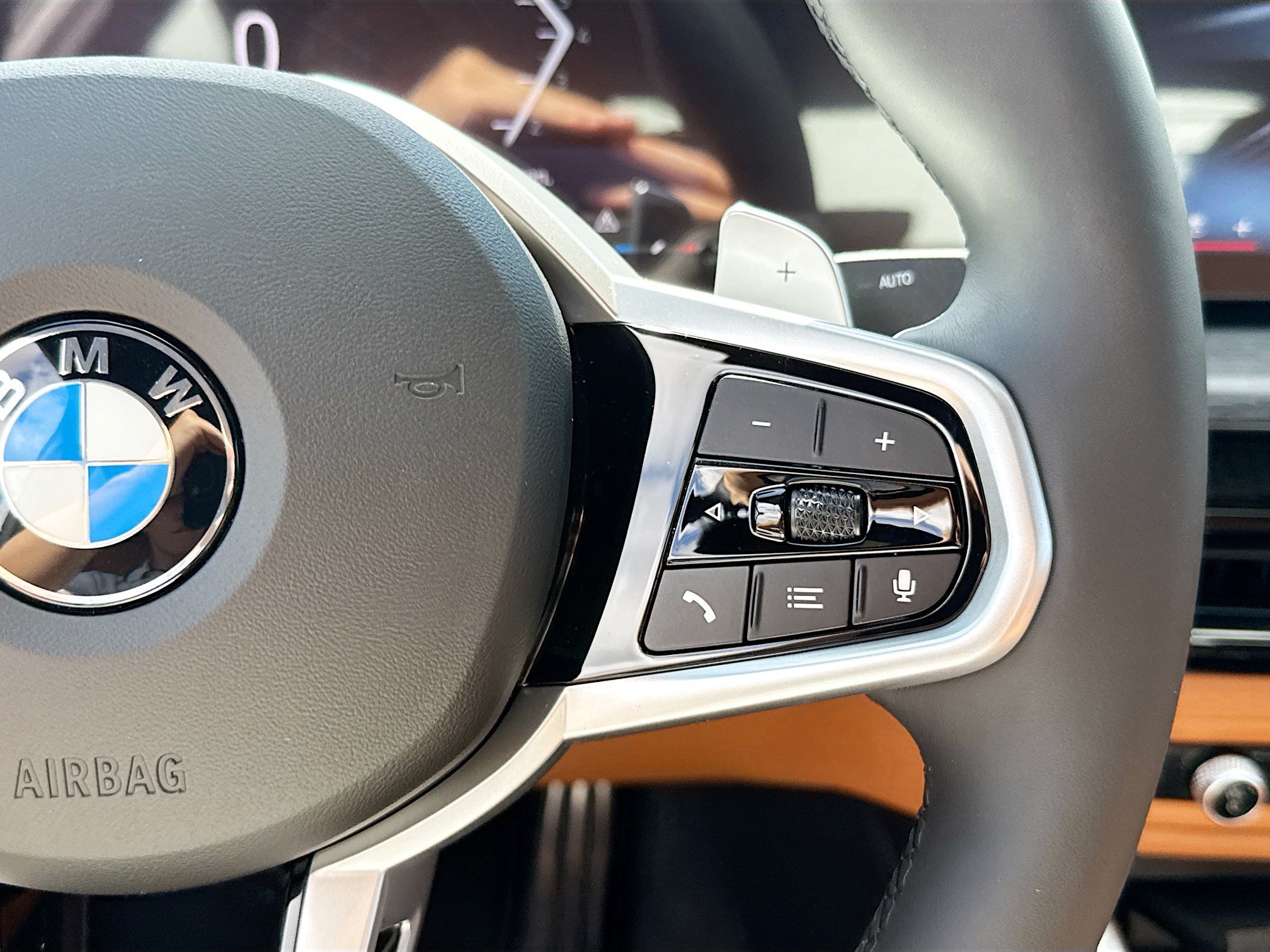New 2026 BMW 330i Sedan w/ M Sport Package RWD image 40