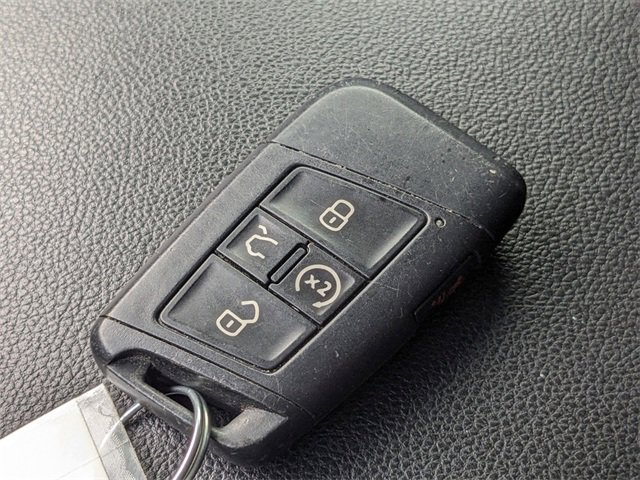 Used 2021 Volkswagen Atlas SE image 32